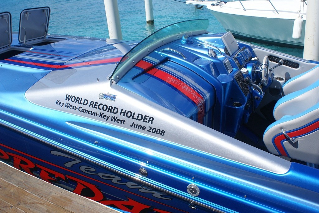 The graphic on the side of ’Team Predator’s ’ coaming says it all. - Key West to Cancun world record © Jay Nichols